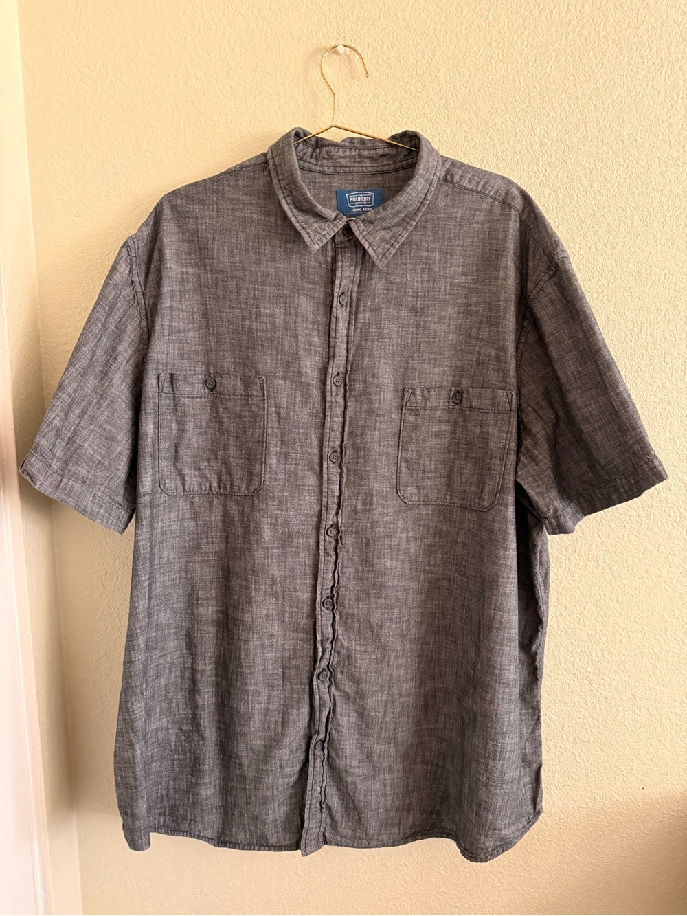 The Foundry Supply Co. Short-Sleeve Gray Chambray Button-Front Casual Shirt